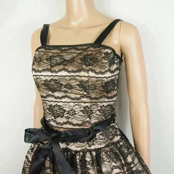 JESSICA MCCLINTOCK  GUNNE SAX Dress Vintage 90s Black Lace Overlay Mini - Picture 2 of 5